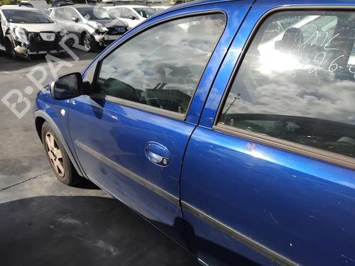 Porta frente esquerda Porta frente esquerda OPEL CORSA C (X01) 1.3 CDTI (F08, F68) (70 hp) 34117392 34117392