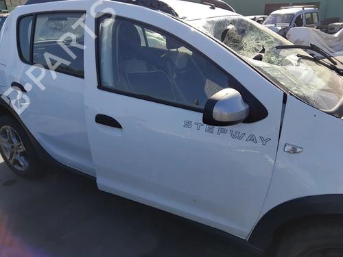 Dør højre fortil Dør højre fortil DACIA SANDERO II 1.5 Blue dCi 95 (B8JL) (95 hp) 34280685 34280685
