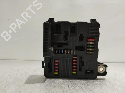 fuse-box-renault-scenic-ii-jm01_-2003-2004-2005-2006-2007-2008-2009-2010-32735191 main image