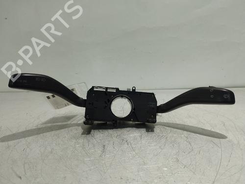 Commodo Essuie Glace / Phare Commodo Essuie Glace / Phare VW POLO IV (9N_, 9A_) 1.2 12V (64 hp) 34331154 34331154