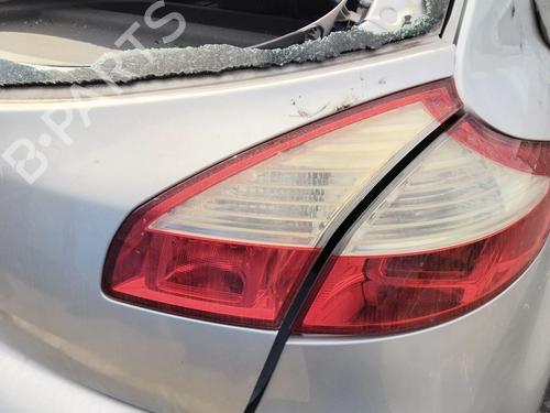 right-tailgate-light-renault-megane-iii-hatchback-bz01_-b3_-2008-34370584 main image