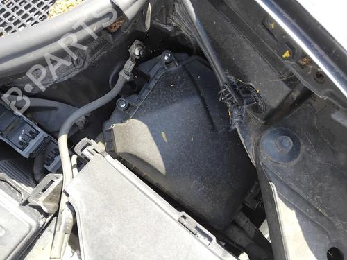 Used Fuse box Fuse box RENAULT CLIO III (BR0/1, CR0/1) 1.2 16V (BR0P, CR0P) (101 hp) 34370593 34370593