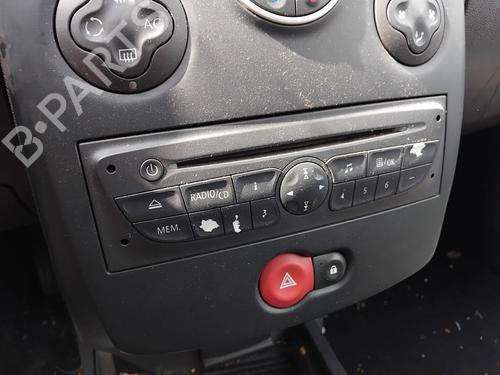 radio-renault-clio-iii-br01-cr01-2005-2006-2007-2008-2009-2010-2011-2012-2013-2014-34370609 main image