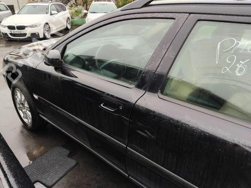 left-front-door-volvo-v70-ii-285-1999-2000-2001-2002-2003-2004-2005-2006-2007-2008-34370629 main image