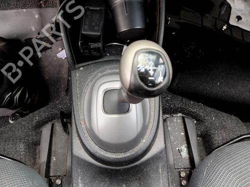 Used Gear lever Gear lever HONDA JAZZ III (GE_, GG_, GP_, ZA_) 1.3 i (GE6, GG3, GG6) (100 hp) 34379155 34379155