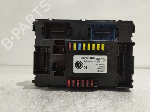 Used Fuse box Fuse box FIAT 500X (334_) 1.3 D Multijet (334AXH1A) (95 hp) 34379133 34379133