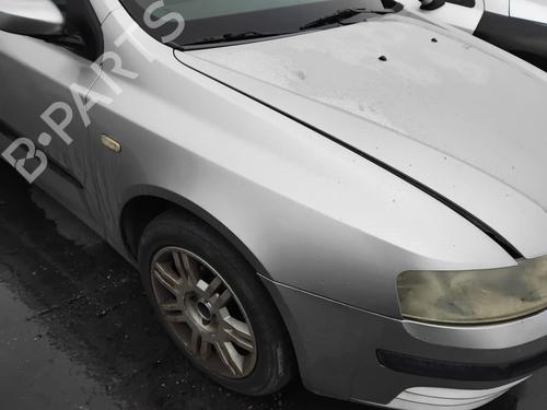 Used Right front fenders Right front fenders FIAT STILO Multi Wagon (192_) 1.9 JTD (115 hp) 34392502 34392502
