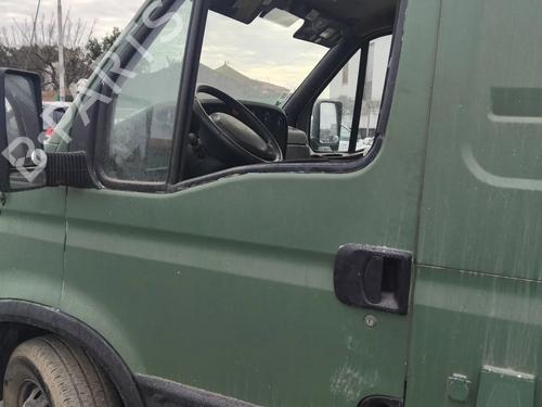 Dør venstre fortil Dør venstre fortil IVECO DAILY III Van 35 S 11 V,35 C 11 V (106 hp) 34400811 34400811