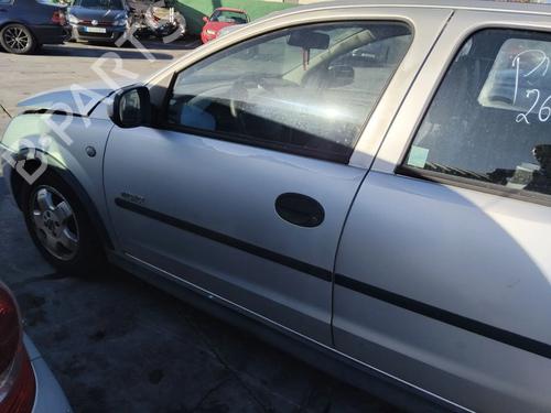 Used Left front door Left front door OPEL CORSA C (X01) 1.2 (F08, F68) (75 hp) 34406047 34406047