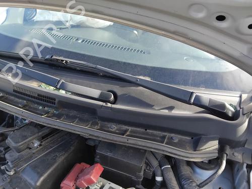 Used Front wiper motor Front wiper motor NISSAN NOTE (E12) 1.2 (80 hp) 34437842 34437842