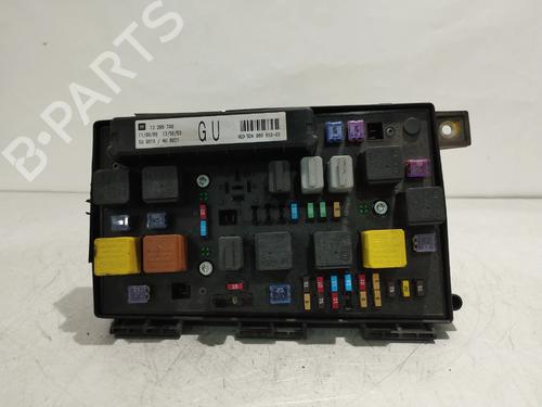 Used Fuse box Fuse box OPEL ASTRA H (A04) 1.3 CDTI (L48) (90 hp) 30288253 30288253