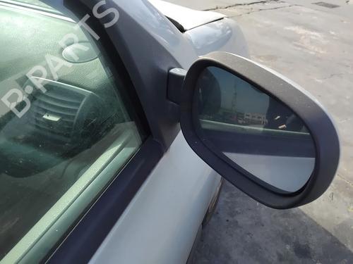 Używane Lusterko boczne prawe Lusterko boczne prawe RENAULT CLIO II (BB_, CB_) 1.2 16V (BB05, BB0W, BB11, BB27, BB2T, BB2U, BB2V, CB05,... (75 hp) 34472535 34472535