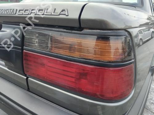 Used Right taillight Right taillight TOYOTA COROLLA (_E9_) 1.3 i (EE90) (75 hp) 34524414 34524414