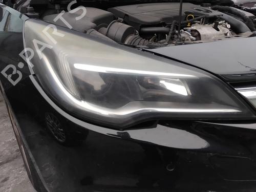 Used Right headlight Right headlight OPEL ASTRA K Sports Tourer (B16) 1.6 CDTi (35) (136 hp) 34555104 34555104