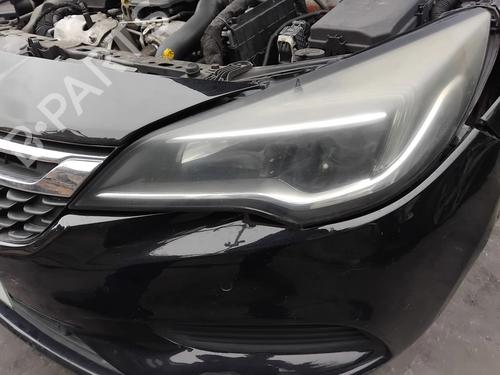 Lyskaster venstre Lyskaster venstre OPEL ASTRA K Sports Tourer (B16) 1.6 CDTi (35) (136 hp) 34555105 34555105