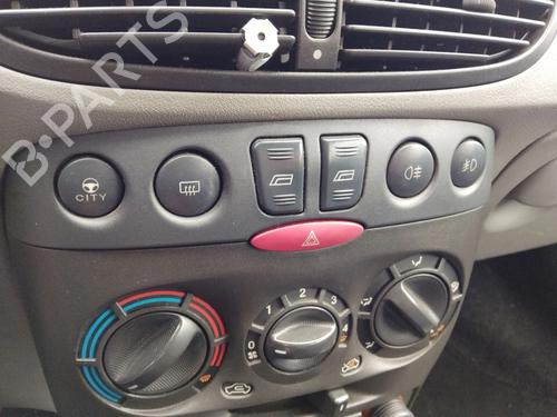 Used Left front window switch Left front window switch FIAT PUNTO (188_) 1.2 60 (188.030, .050, .130, .150, .230, .250) (60 hp) 34568988 34568988