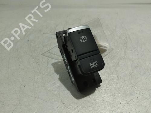 hand-brake-nissan-juke-f16_-2019-31255044 main image