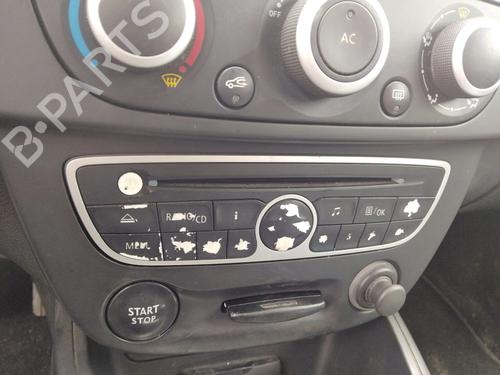 Used Radio Radio RENAULT MEGANE III Hatchback (BZ0/1_, B3_) 1.5 dCi (BZ0C) (90 hp) 34603742 34603742