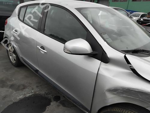 Used Right front door Right front door RENAULT MEGANE III Hatchback (BZ0/1_, B3_) 1.5 dCi (BZ0C) (90 hp) 34603753 34603753