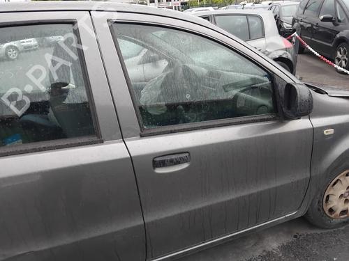 Porte avant droite Porte avant droite FIAT PANDA (169_) 1.2 (169AXF2A, 169AXF1A) (69 hp) 34613258 34613258