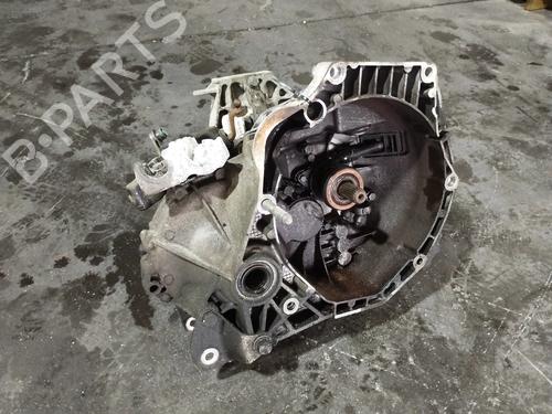 gearbox-fiat-tipo-estate-356_-357_-2016-24958303 main image