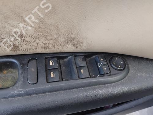 Used Left front window switch Left front window switch PEUGEOT 407 (6D_) 1.6 HDi 110 (6D9HZC, 6D9HYC) (109 hp) 34614549 34614549