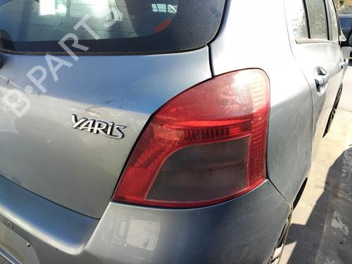 Used Right taillight Right taillight TOYOTA YARIS (_P9_) 1.0 VVT-i (KSP90_, KSP90R) (69 hp) 34614572 34614572