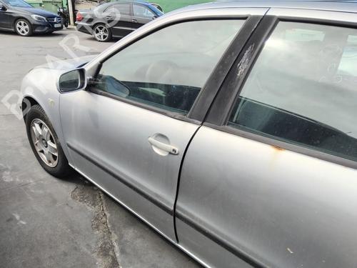 left-front-door-seat-leon-1m1-1999-2000-2001-2002-2003-2004-2005-2006-34628877 main image