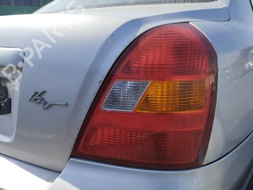 Højre baglygte Højre baglygte HYUNDAI ELANTRA III Saloon (XD) 1.6 (107 hp) 34632156 34632156