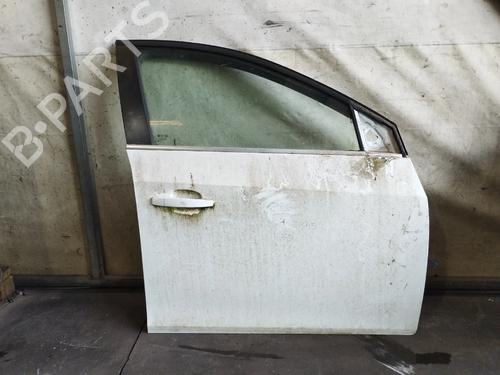 right-front-door-chevrolet-cruze-j300-20-cdi-2009-21690192 main image