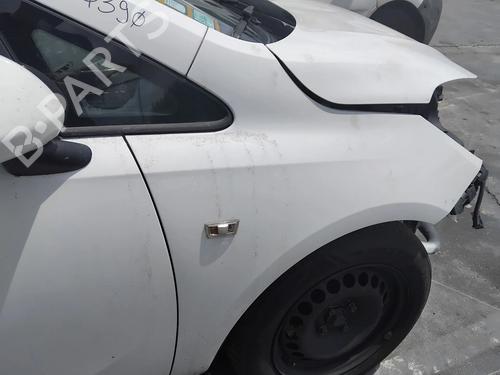 Used Right front fenders Right front fenders OPEL CORSA E Hatchback Van (X15) 1.3 CDTI (08) (75 hp) 34703619 34703619