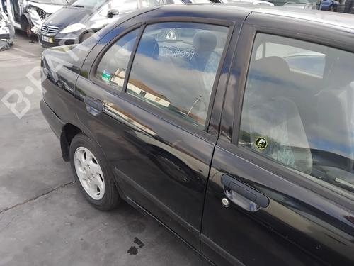 Dør højre bagtil Dør højre bagtil NISSAN ALMERA I Hatchback (N15) 1.4 (87 hp) 34724460 34724460