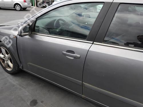 Used Left front door Left front door OPEL ASTRA H Estate (A04) 1.7 CDTI (L35) (101 hp) 35727905 35727905