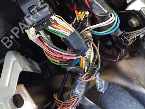 Used Fuse box Fuse box RENAULT CLIO II (BB_, CB_) 1.4 16V (B/CB0P, BB13) (98 hp) 35755757 35755757