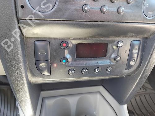Used Climate control Climate control RENAULT CLIO II (BB_, CB_) 1.4 16V (B/CB0P, BB13) (98 hp) 35755758 35755758
