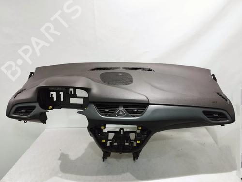 outra-opel-corsa-e-hatchback-van-x15-2014-34703605 main image