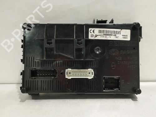 Used Fuse box Fuse box RENAULT CLIO II (BB_, CB_) 1.2 16V (BB05, BB0W, BB11, BB27, BB2T, BB2U, BB2V, CB05,... (75 hp) 35776137 35776137
