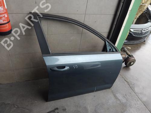 Used Right front door Right front door SKODA OCTAVIA III Combi (5E5, 5E6) 1.6 TDI (105 hp) 35802349 35802349