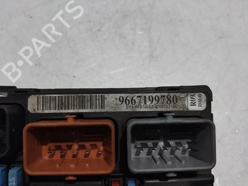 Fuse box CITROËN C3 II (SC_) 1.4 HDi 70 (SC8HZC, SC8HR0, SC8HP4) | BP35822401E1 - Image 3