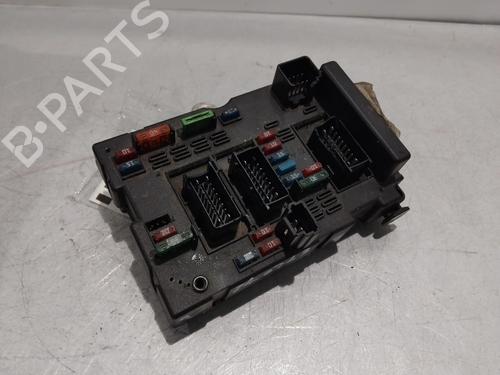 Used Fuse box Fuse box PEUGEOT 307 Break (3E) 1.4 HDi (68 hp) 36377461 36377461