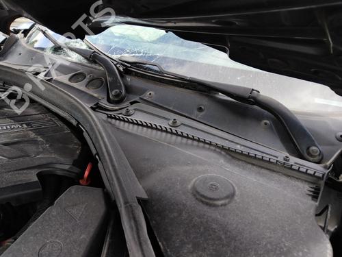 Used Front wiper motor Front wiper motor BMW 1 (F20) 116 d (116 hp) 35916406 35916406