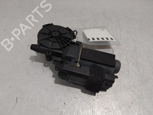 Used Right front window motor Right front window motor RENAULT MEGANE II Estate (KM0/1_) 1.5 dCi (KM02, KM13) (101 hp) 35920729 35920729