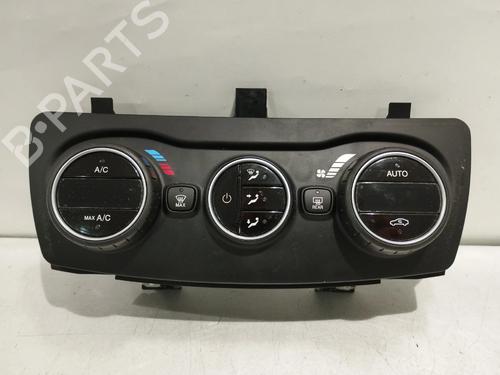 climate-control-fiat-tipo-estate-356_-357_-2016-30835745 main image