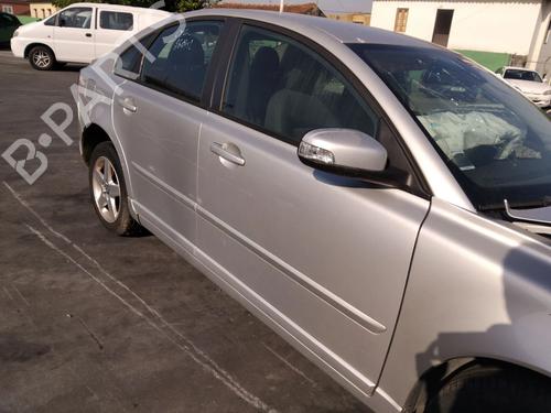 Porte avant droite Porte avant droite VOLVO S40 II (544) 1.6 D (110 hp) 36038429 36038429