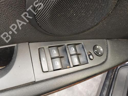 Comutador vidro frente esquerdo Comutador vidro frente esquerdo BMW 3 (E90) 320 d (163 hp) 36138090 36138090