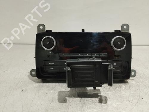 Used Radio Radio 33917014 33917014