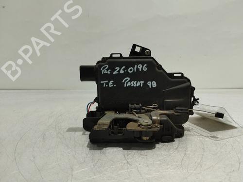 Fechadura trás esquerda Fechadura trás esquerda VW PASSAT B5 Variant (3B5) 1.9 TDI (110 hp) 36231640 36231640