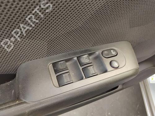 Mando elevalunas delantero izquierdo Mando elevalunas delantero izquierdo HONDA JAZZ II (GD_, GE3, GE2) 1.3 iDSi (GD1) (83 hp) 36237360 36237360