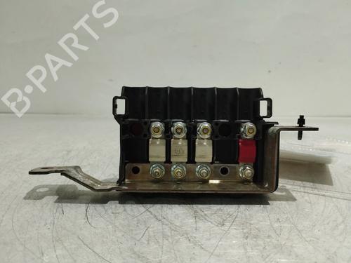 Caixa de fusíveis Caixa de fusíveis RENAULT SCÉNIC III (JZ0/1_) 1.6 dCi (JZ00, JZ12) (130 hp) 36263613 36263613