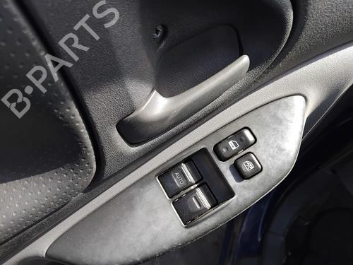 Used Left front window switch Left front window switch TOYOTA YARIS (_P1_) 1.0 (SCP10_, SCP10R) (68 hp) 36299421 36299421